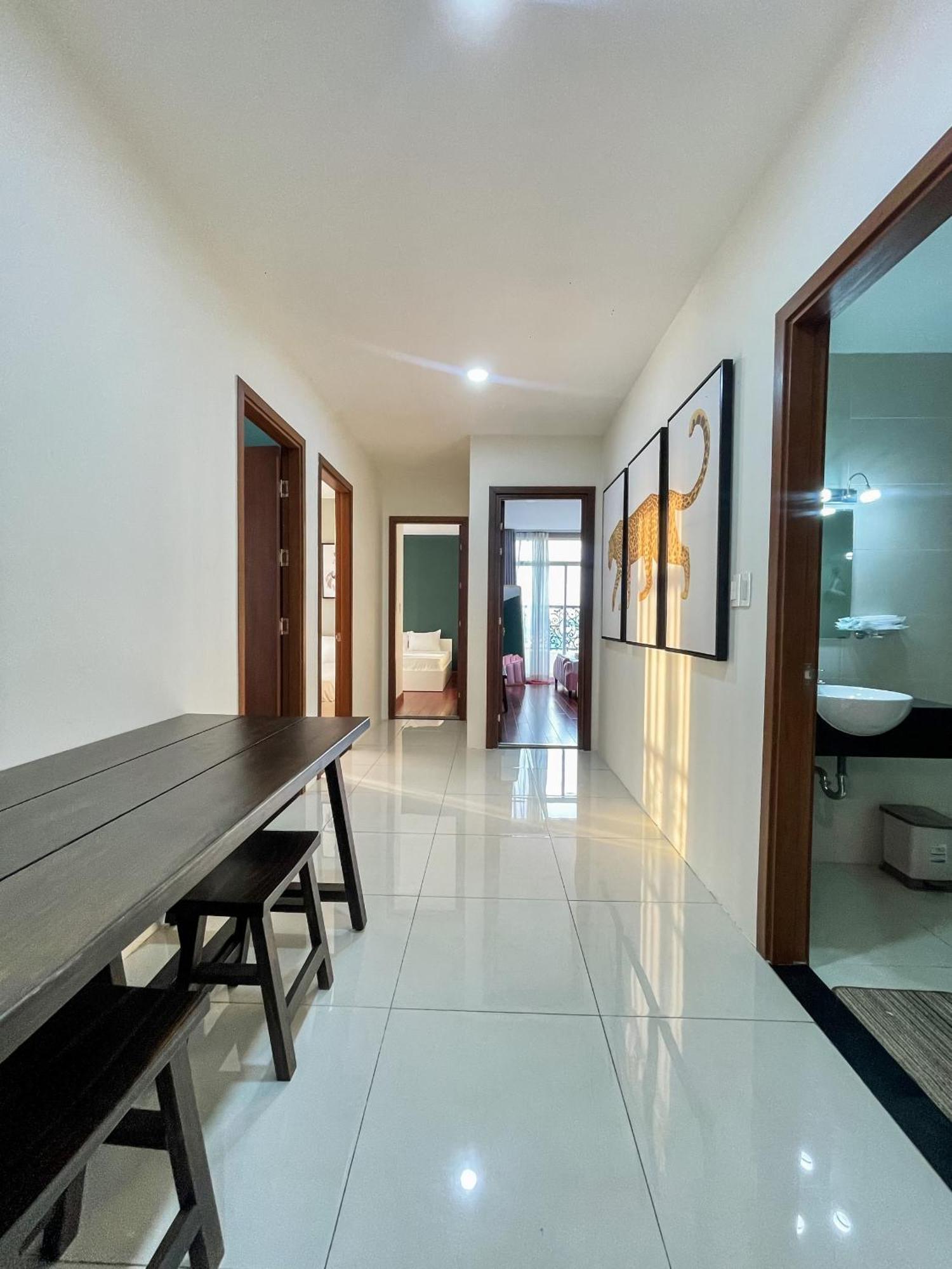 Apartment Wang 3